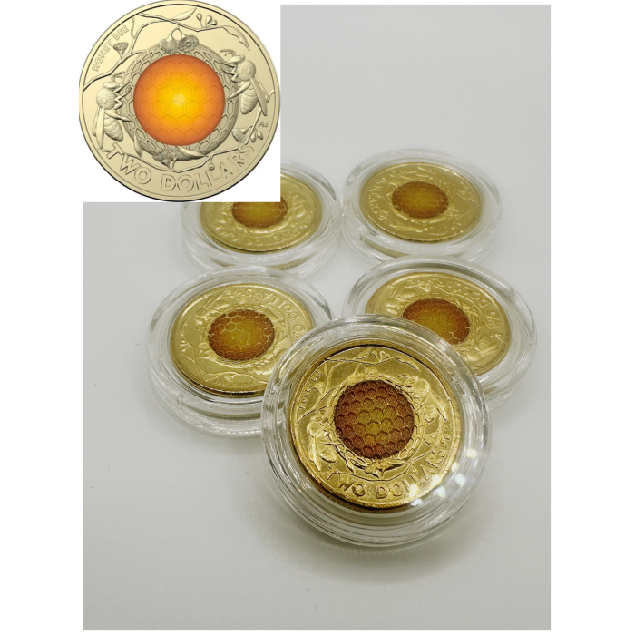1x UNC 2022 Honeybee $2 Coin - In Lighthouse Capsule