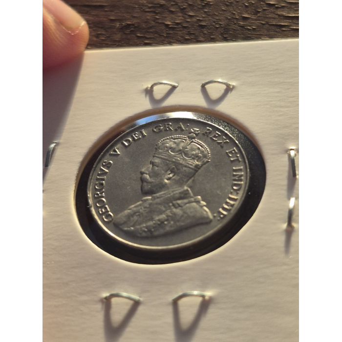 1922 CANADA 5 CENT (UNC)