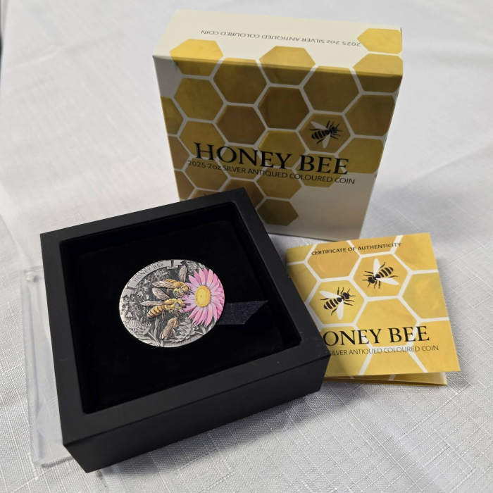 2025 2oz Silver Antiqued Honeybee Coloured Coin